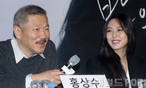 [POP이슈]&apos;김민희♥&apos; 홍상수 감독, 득남 이어 또 경사 터졌다…칸 심사위원 선정
