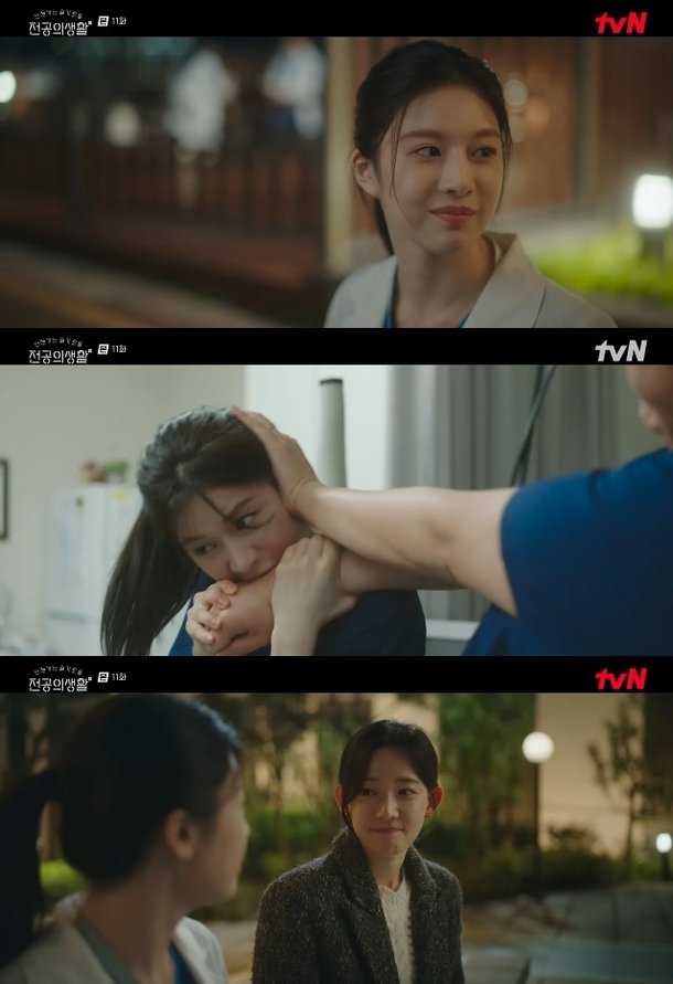 [어게인TV]주먹질 아니고 손 물어뜯어…&apos;슬전의&apos; 로컬에서 싸운 고윤정? 정의구현 전말 밝혀졌다