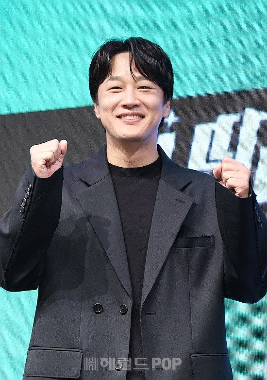 차태현, &apos;무빙&apos; 시즌2 스포 번개 얼마나 쏘게 할지…내년 촬영 목표(&apos;라디오쇼&apos;)[종합]