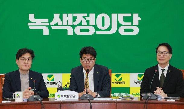 녹색정의당 김준우 공동대표가 지난 19일 오전 국회에서 열린 상무위원회에서 발언하고 있다. 연합뉴스