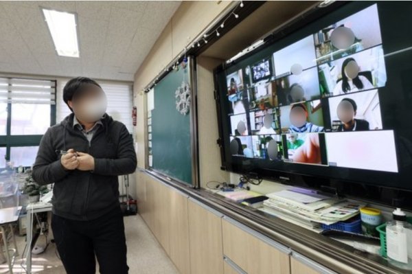 한국은 줌(Zoom) 없으면 원격수업도 못하나요? [It선빵!] : 네이트 뉴스