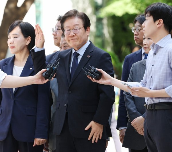 검찰, 위증교사 이재명에 징역 3년 구형…quot;수험생에 답안지 주듯 계획quot;