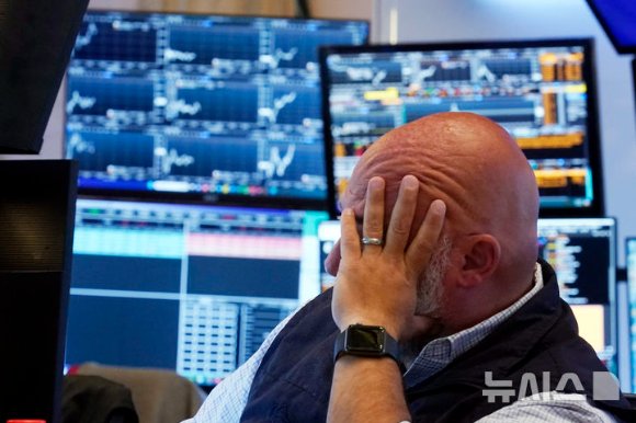 Wall Street Woes: Stocks Plummet as Disappointing Jobs Report Seals Worst Week on Record