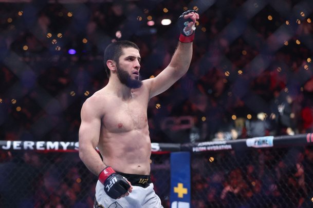 Islam Makhachev Dominates Moicano, Sets UFC Lightweight Record - News Directory 3