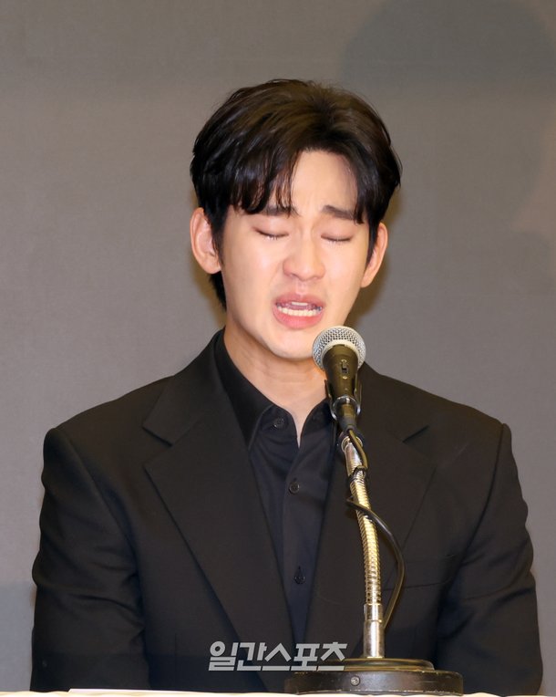 김수현은 정말 1800억을 디즈니에 물어주게 될까? [전형화의 직필]