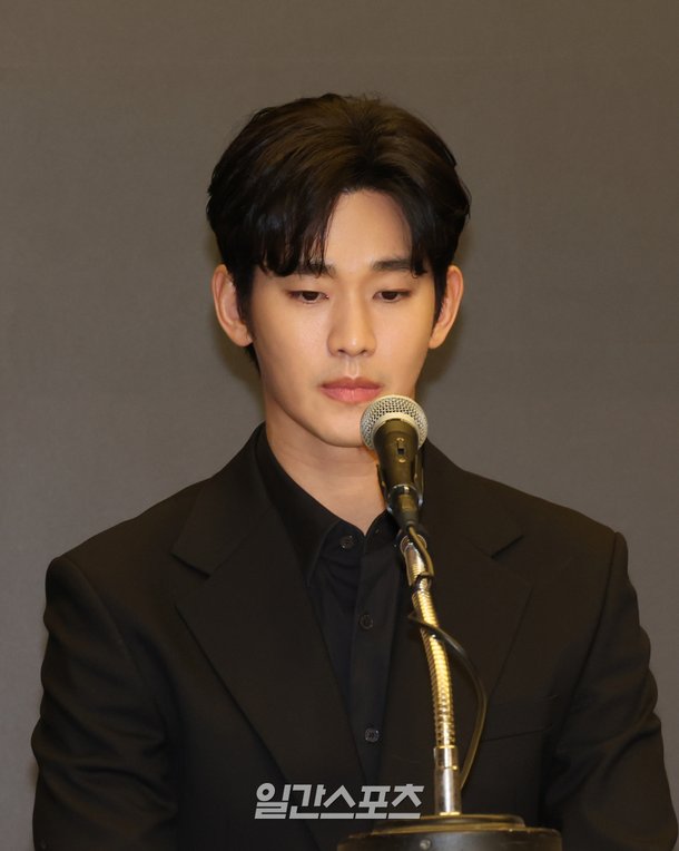 김수현 측, 가세연 추가 고소·고발 "조작된 증거…미성년자 교제 절대 아냐" [전문]