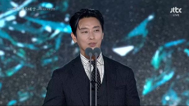 &apos;백상&apos; 주지훈, 최우수 연기상 수상 혼자 할 수 없는 일