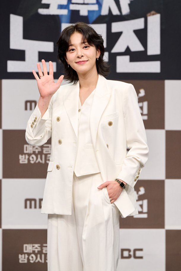 &apos;노무진&apos; 설인아 정경호와 형부·처제 사이…점점 닮아가더라