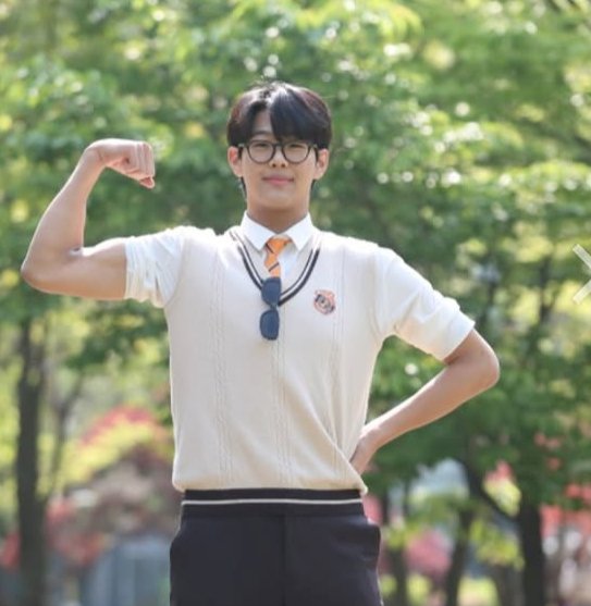 이종혁 아들 준수, 훈남 된 근황…194cm 키에 근육까지 장착 &apos;우월피지컬 깜짝&apos;