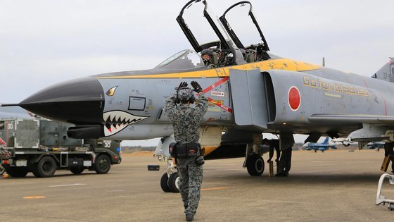 일본 항공자위대의 F-4E 카이. 일본 항공자위대