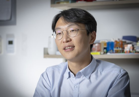 정희원 인터뷰 관련 이미지