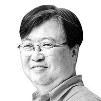[박철완의 마켓 나우] AI 경쟁, 전력망에서 토큰으로 이동 중