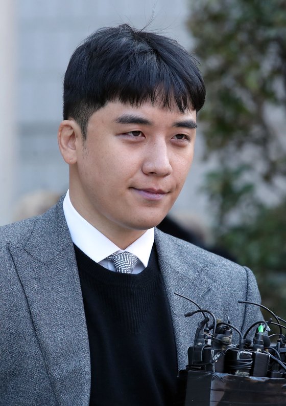 ìŠ¹ë¦¬ ì§•ì—­ 3ë…„ ì„ ê³ ì— ë²•ì • êµ¬ì† ê°•ì œ ë¯¼ê°„ì¸ ì‹ ë¶„ ë„¤ì´íŠ¸ë‰´ìŠ¤