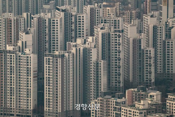 1월5일 서울 남산에서 바라본 아파트 밀집 지역. 성동훈 기자