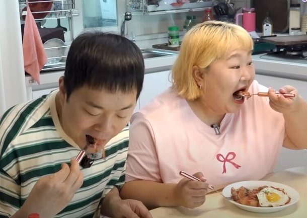 "맛있는데 칼로리 걱정 없어"…'14kg 감량' 홍윤화, 스파게티 먹고 살 뺐다?