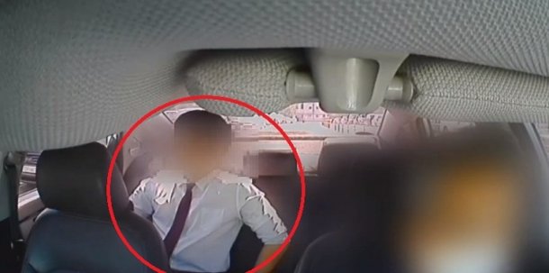 택시 내부 블랙박스 영상에 찍힌 먹튀 승객 모습. 온라인커뮤니티 캡처