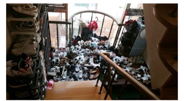 2016년 당시 에이프릴 숙소 현관 사진. 사진=에이프릴 제공