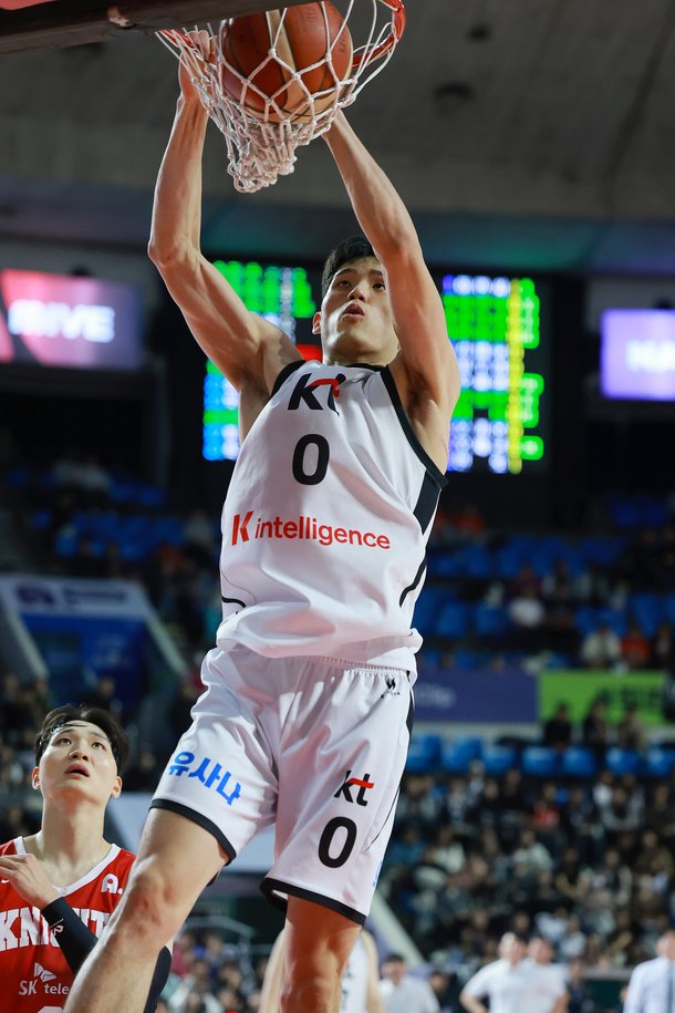 수원 KT 하윤기 관련 보도 이미지