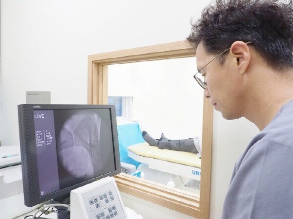 日ごとの気温差が大きい天候で水分摂取量が減ると「尿路結石」のリスクが高まる：ネイトニュース