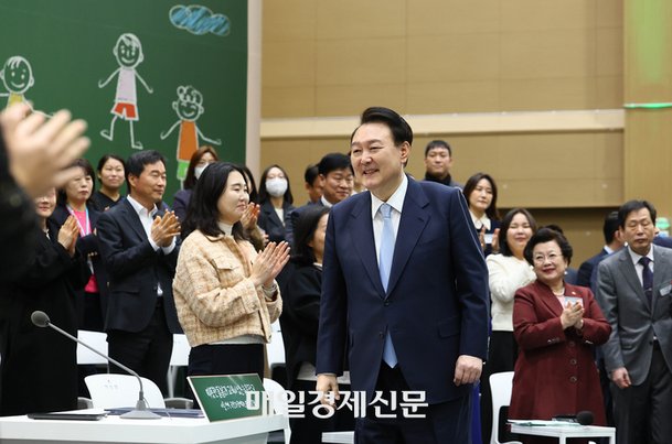 [포토] 민생토론회 참석하는 윤석열 대통령