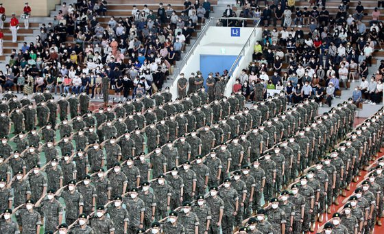 韓男 병영국가', 日 태평양전쟁 때보다 현역 판정률 높다 : 네이트 뉴스