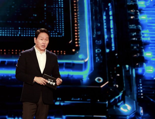 '모두를 위한 AI' 앞세운 최태원…'AI 팩토리'로 거듭나는 SK그룹