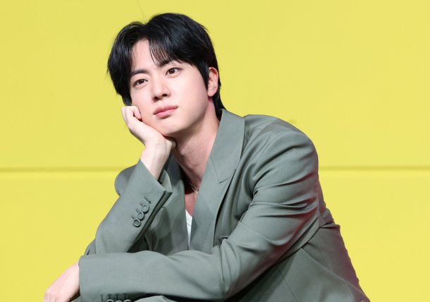 BTS 진, 어린이날 맞아 서울아산병원에 1억원 기부