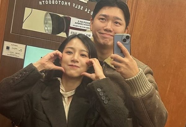 남편 등에 전처 토끼 문신…&apos;나솔&apos; 22기 옥순, ♥경수에 불만 토로