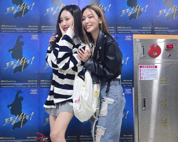 선미, 선예 뮤지컬 관람 후 심상치 않은 SNS 댓글 &apos;혹시 재결합?&apos;