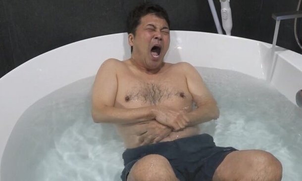 전현무, 제니 따라 웃통 벗고 얼음물 입수…새로운 몸 받은 거 같아 [나혼산]