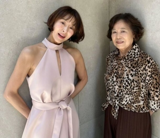 52세 예지원, 90세 모친과 투샷…이 미모, 유전이었네 [MD★스타]