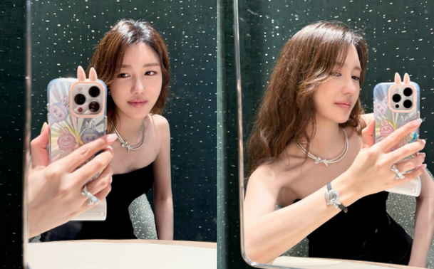 이지아, 토끼폰 들고 &apos;완벽 비주얼&apos;…귀여운 취향 공개