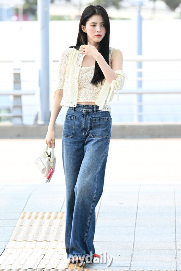 [MD포토] 한소희 &apos;슬림 그 자체&apos;
