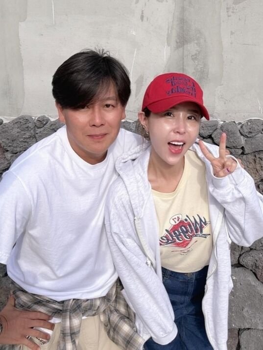 쿨 이재훈, 여전히 잘생겼네…신지와 다정 투샷 인간 난로 훈이 오빠