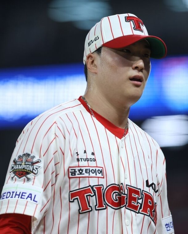 롯데 자이언츠 김원중 역투