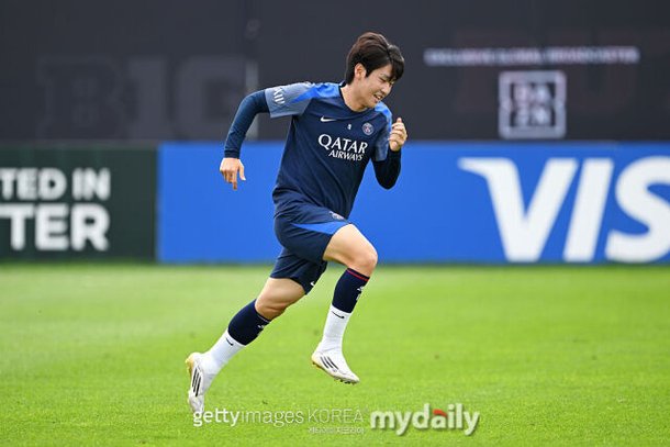 Lee Kang-in celebrates during the UEFA Super Cup match.