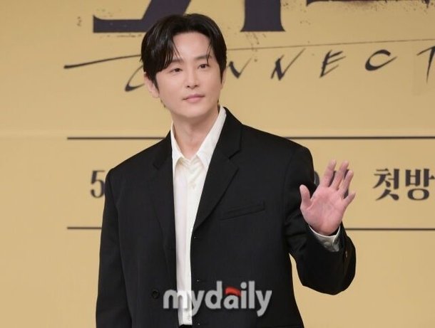 황승언 자매 화보