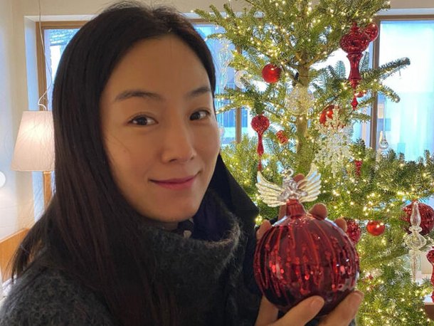 'Lee Hyu-jae's Tearful Comeback' Moon Jeong-won Cancels Used Goods Sale After Proper Function?