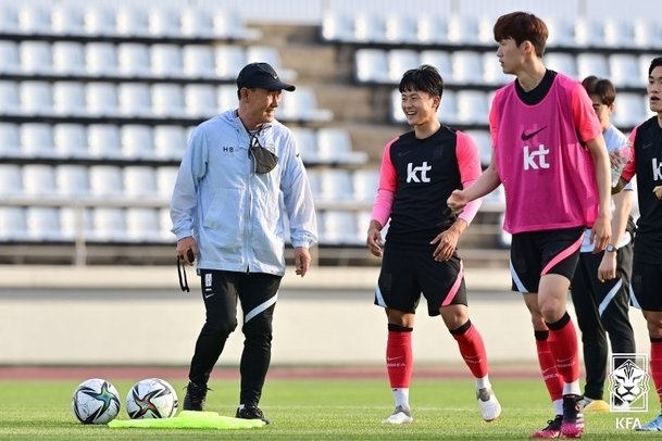 ì´ìŠ¹ìš°ì™€ ëŒ€í™