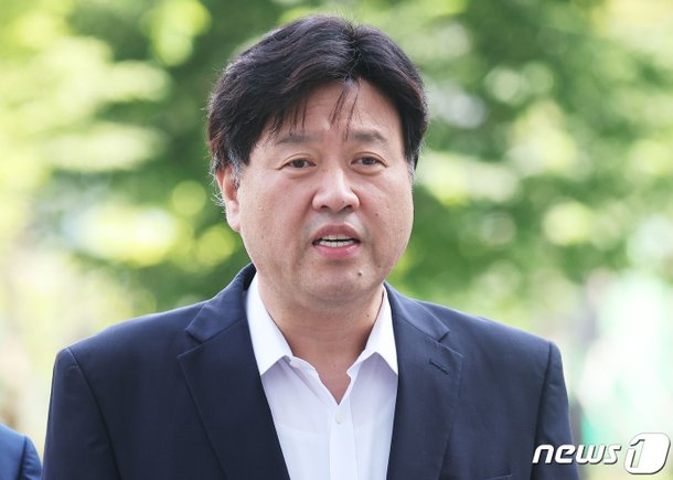 李 측근 김용 1심 유죄에 법정구속…알리바이 위증교사 수사도 탄력
