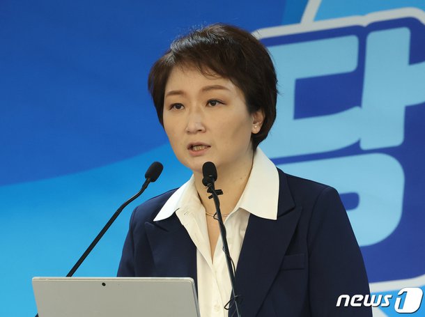 이언주, 친문·친명 꺾고 용인정 본선행…박지혜, 의정부갑 공천종합
