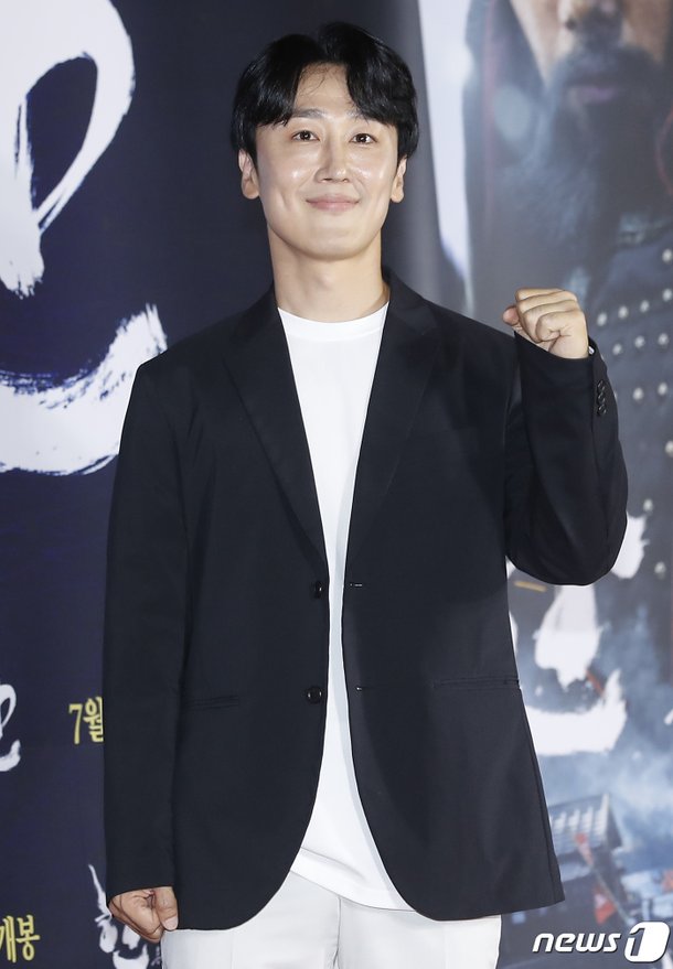 [Exclusive] Actor Yoon Jin-young receives news of his father's death today… grieving at the funeral
