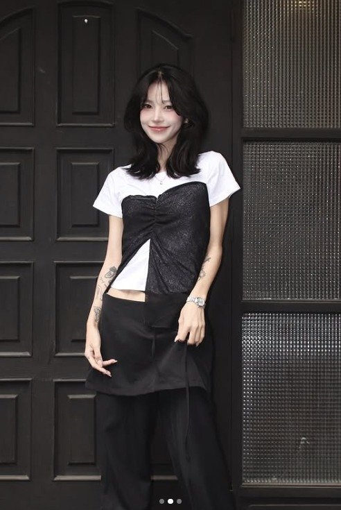 '96kg→44kg' 최준희, 극세사 몸매에 파격 타투까지 [N샷]