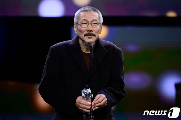 홍상수, 득남·칸 심사위원·개봉 겹경사? 국내외 온도차 [N초점]