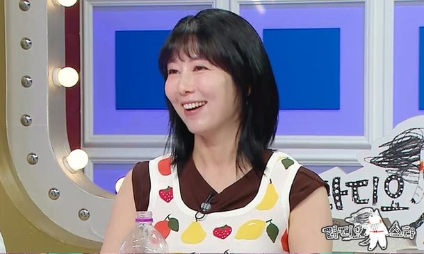 &apos;싱글맘&apos; 사유리, 생활고 고백 택시 대신 버스…한우는 아들 젠만
