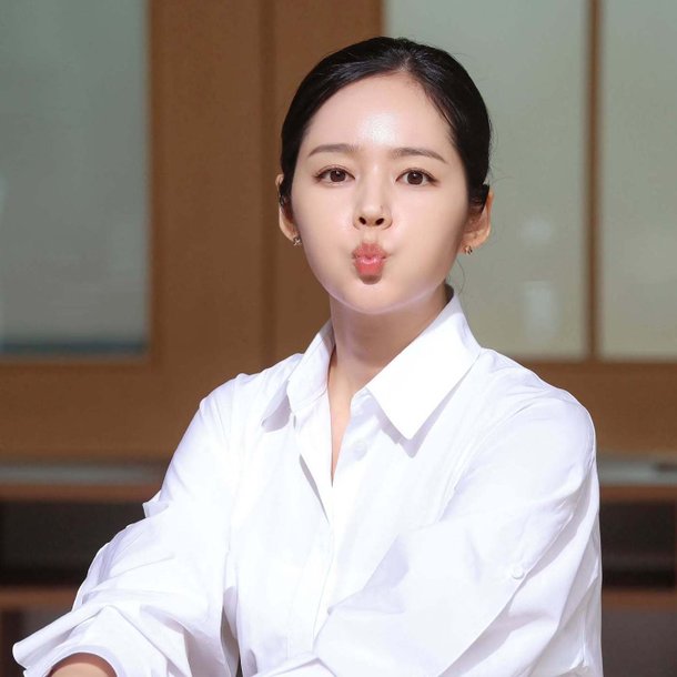 &apos;43세 애둘맘&apos; 한가인, 고등학생이라 해도 믿겠네…최강 동안