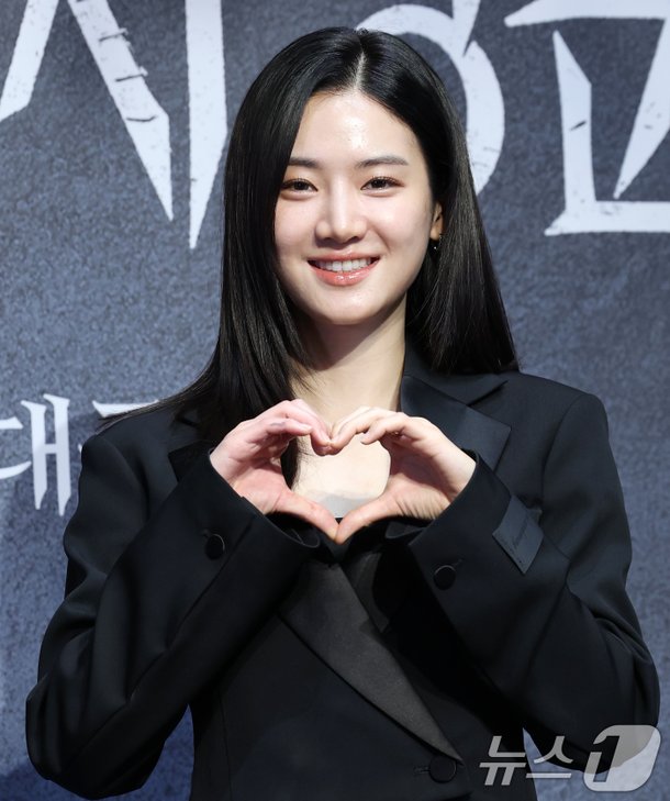 박주현, 송민호와 열애설 후 첫 공식석상