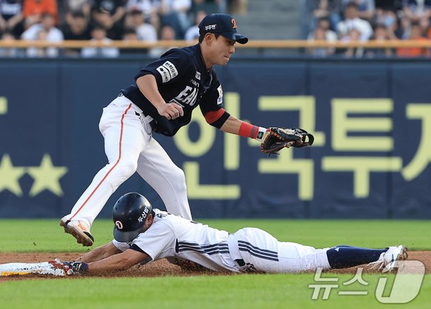 정수빈 도루 성공