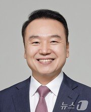 [이재영 칼럼] 인공지능 시대, 인류의 동지애가 필요한 때