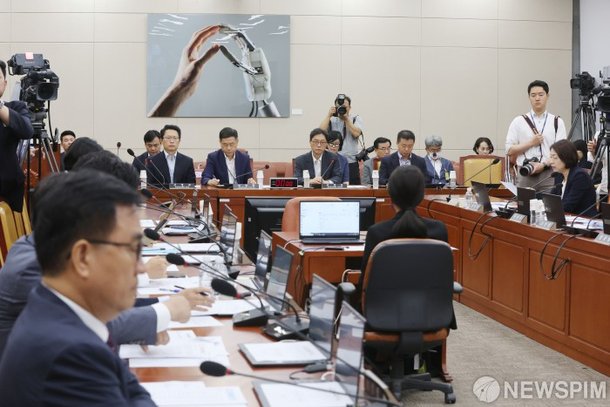 국회 과방위, 불법적 방문진 이사 선임 등 방송장악 관련 3차 청문회